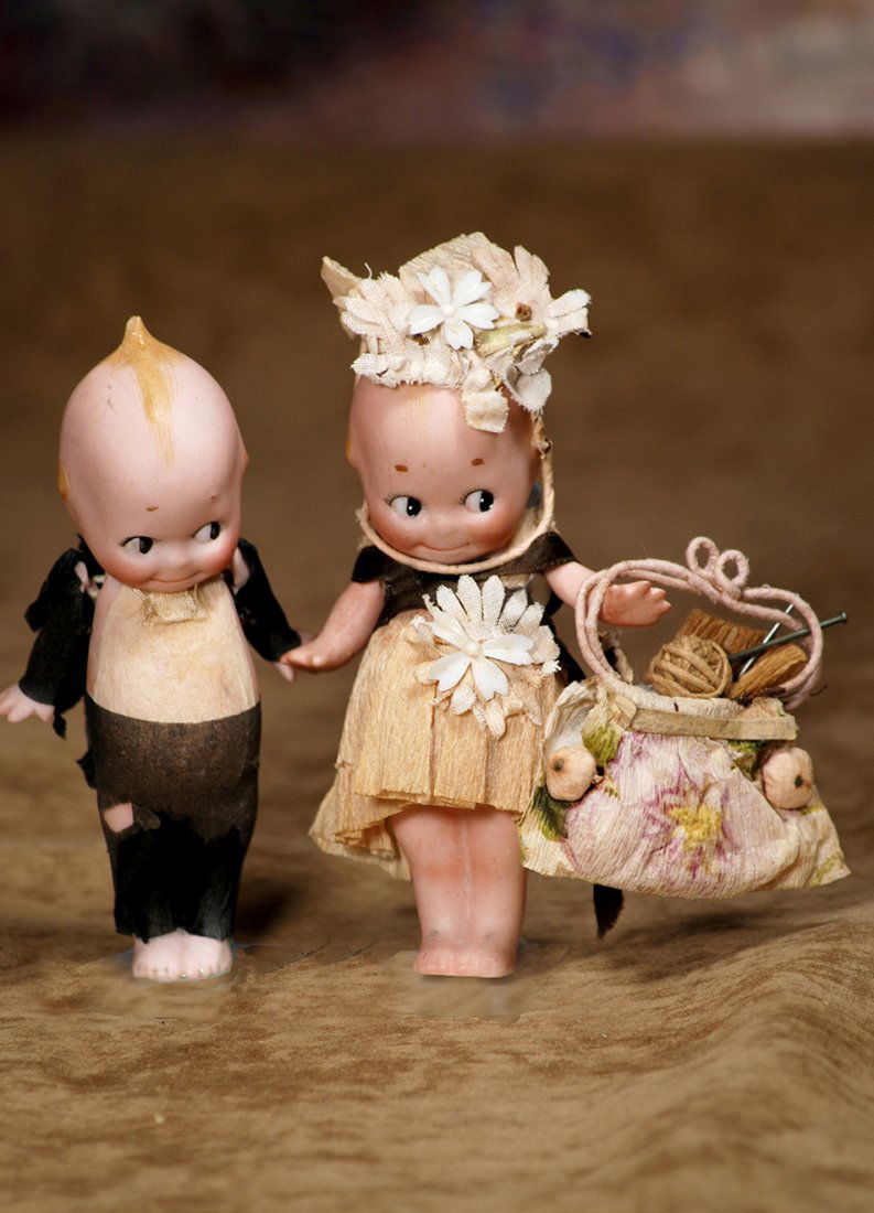 PAIR ALL BISQUE GERMAN KEWPIES IN PAPER COSTUME.4 (1 of 1)