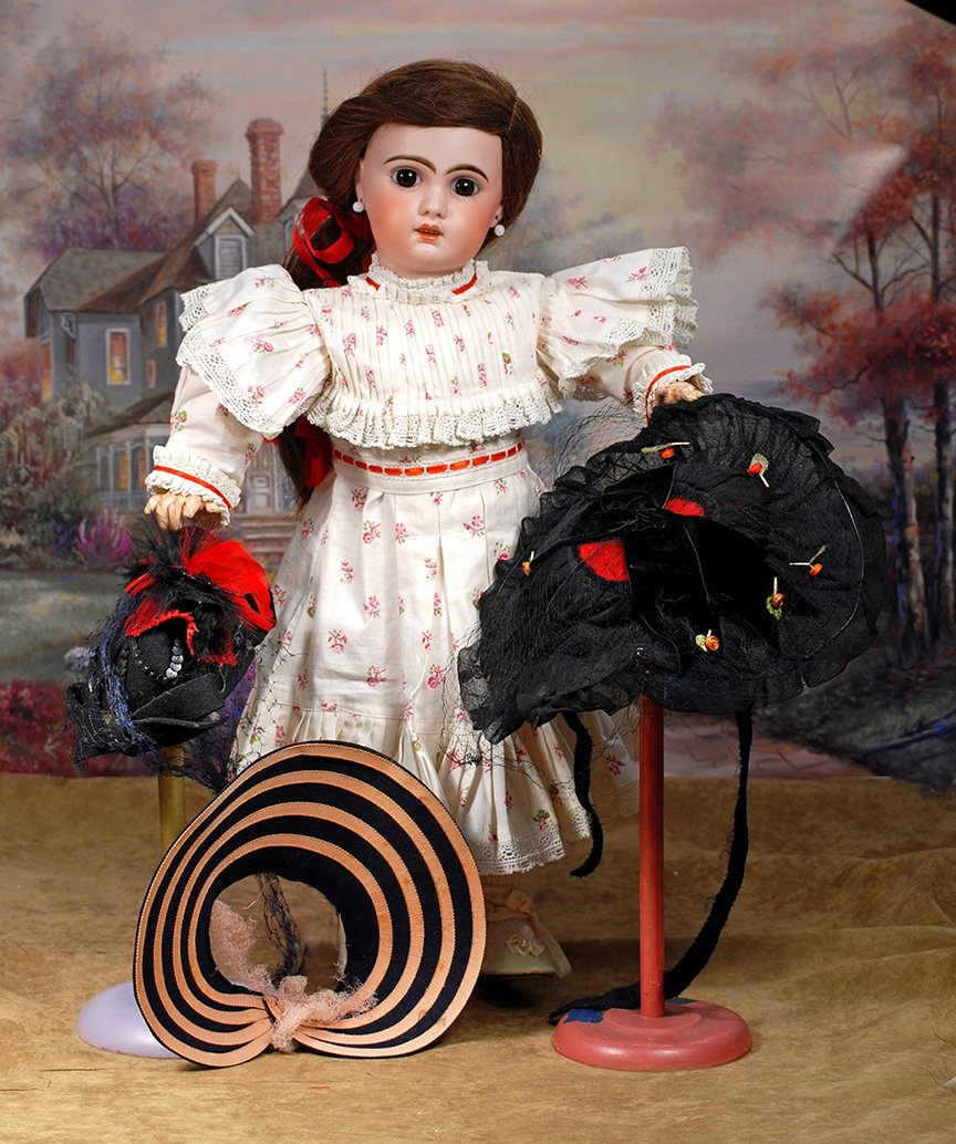 PRETTY FRENCH BISQUE “BEBE 1907” BY JUMEAU.Marks: 1907: PRETTY FRENCH BISQUE “BEBE 1907” BY JUMEAU.Marks: 1907 Tete Jumeau.20”.Bisque socket head, brown paperweight eyes, painted lashes, feathered and brushstroked brows, pierced ears, open mouth, sha