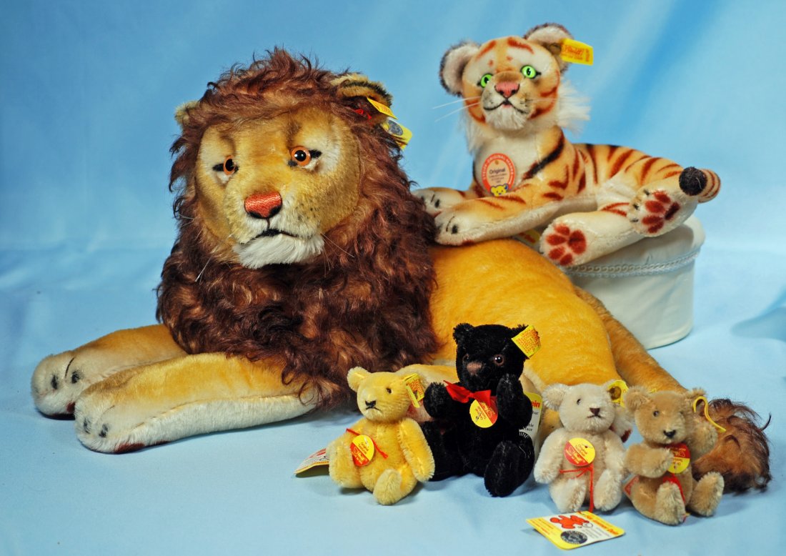 STEIFF LARGE LEO LION, STEIFF TIGER AND FOUR MINIATURE (1 of 1)