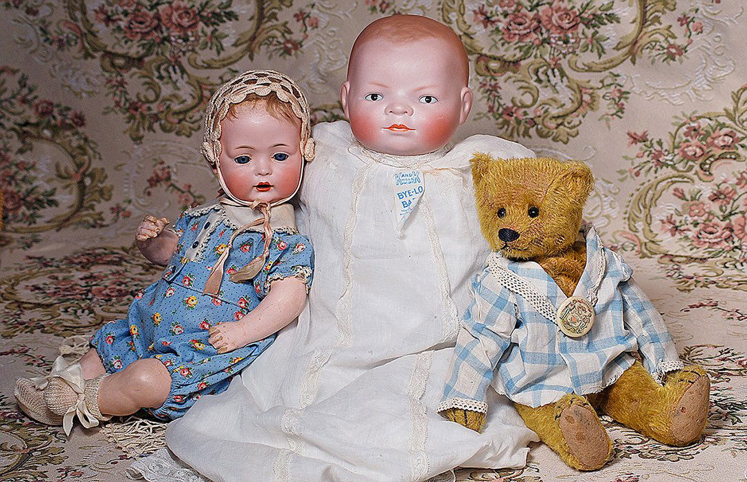 GOLDEN MOHAIR TEDDY BEAR (1 of 2)