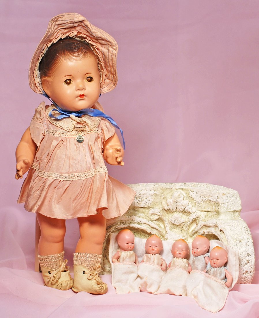 COMPOSITION ALEXANDER DIONNE QUINTUPLET TODDLER & SET O (1 of 1)