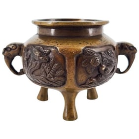 Antique Bronze High Relief 3-Toed Chinese Incense Burner