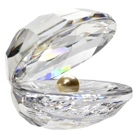 Swarovski Crystal Shell with Pearl Crystal Figurine