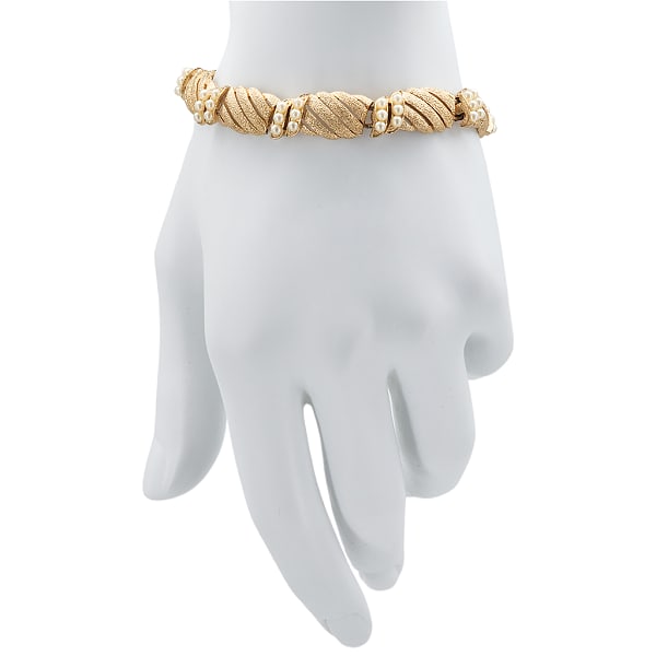 Vintage CROWN TRIFARI Textured Gold Tone Faux Seed Pearl Link Bracelet (1 of 8)