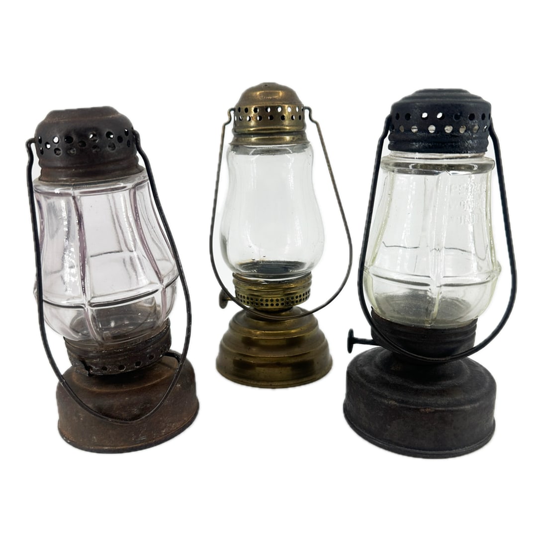 Lot of Skaters Lanterns Oil Lamps inc Perko Wonder Junior (1 of 9)