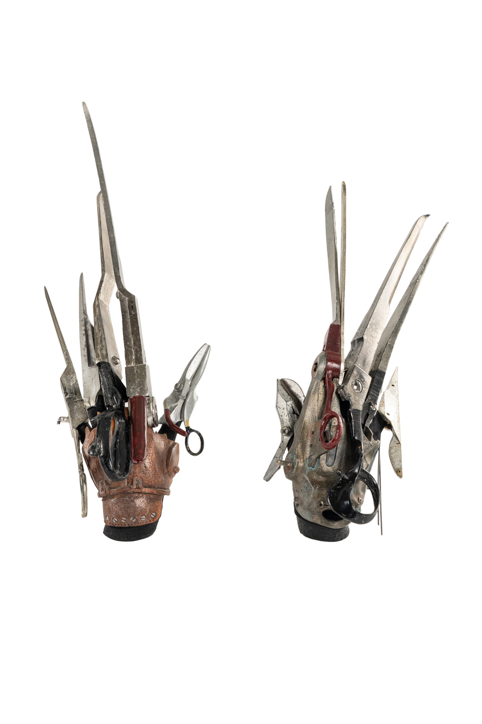 "Edward Scissorhands" Edward Scissorhands (Johnny Depp) Original Prop Scissor Hands Set