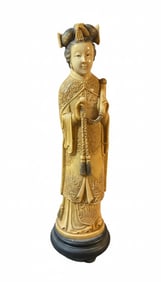 Pair of Chinese Export Figures