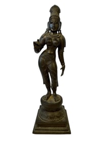 Bronze Parvati Tribhanga Pose Statue