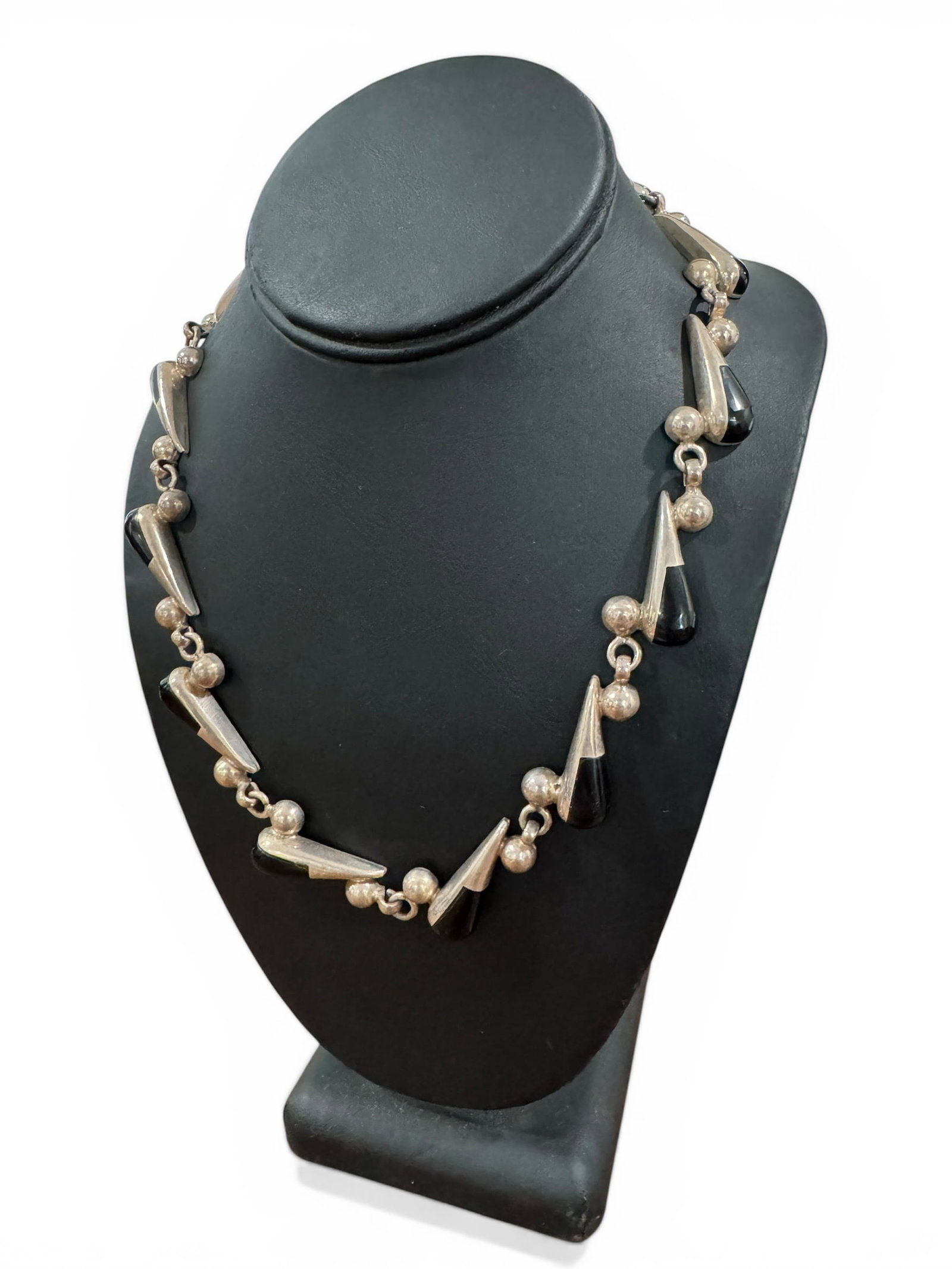 Taxco "V-104" Mexico Silver (.950) Necklace (1 of 5)