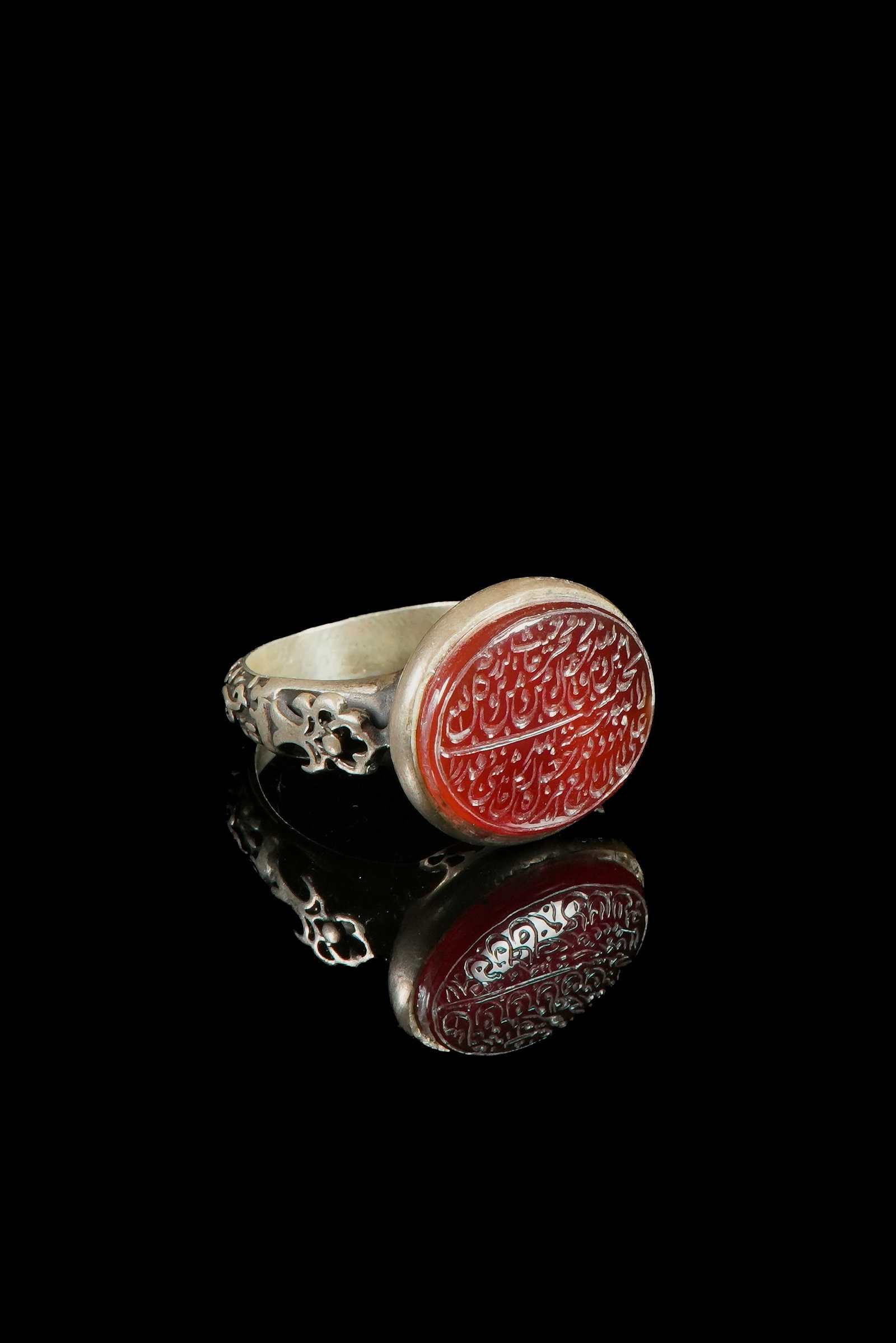 An Islamic Silver Ring with an Oval Carnelian Calligraphic Bezel (1 of 3)