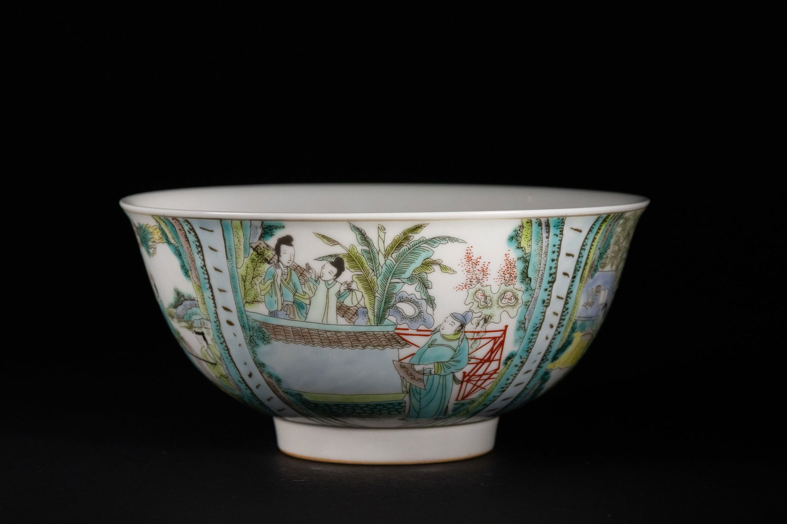 A Chinese Famille Verte Porcelain Bowl Depicting Courtly Figures in Garden Landscapes (1 of 5)