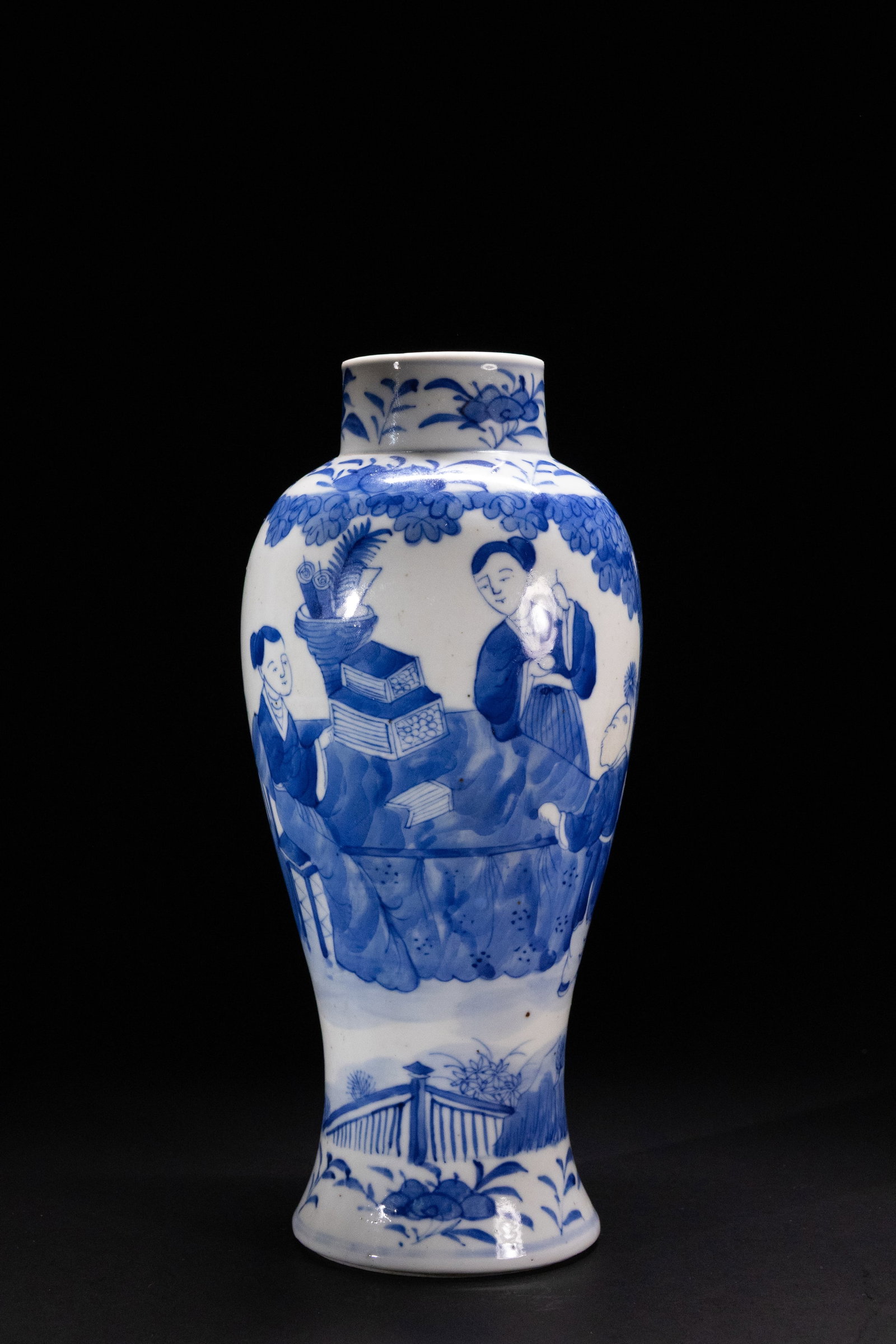 A Chinese Blue and White Porcelain Vase, Qing Dynasty, 19th Century (1 of 3)