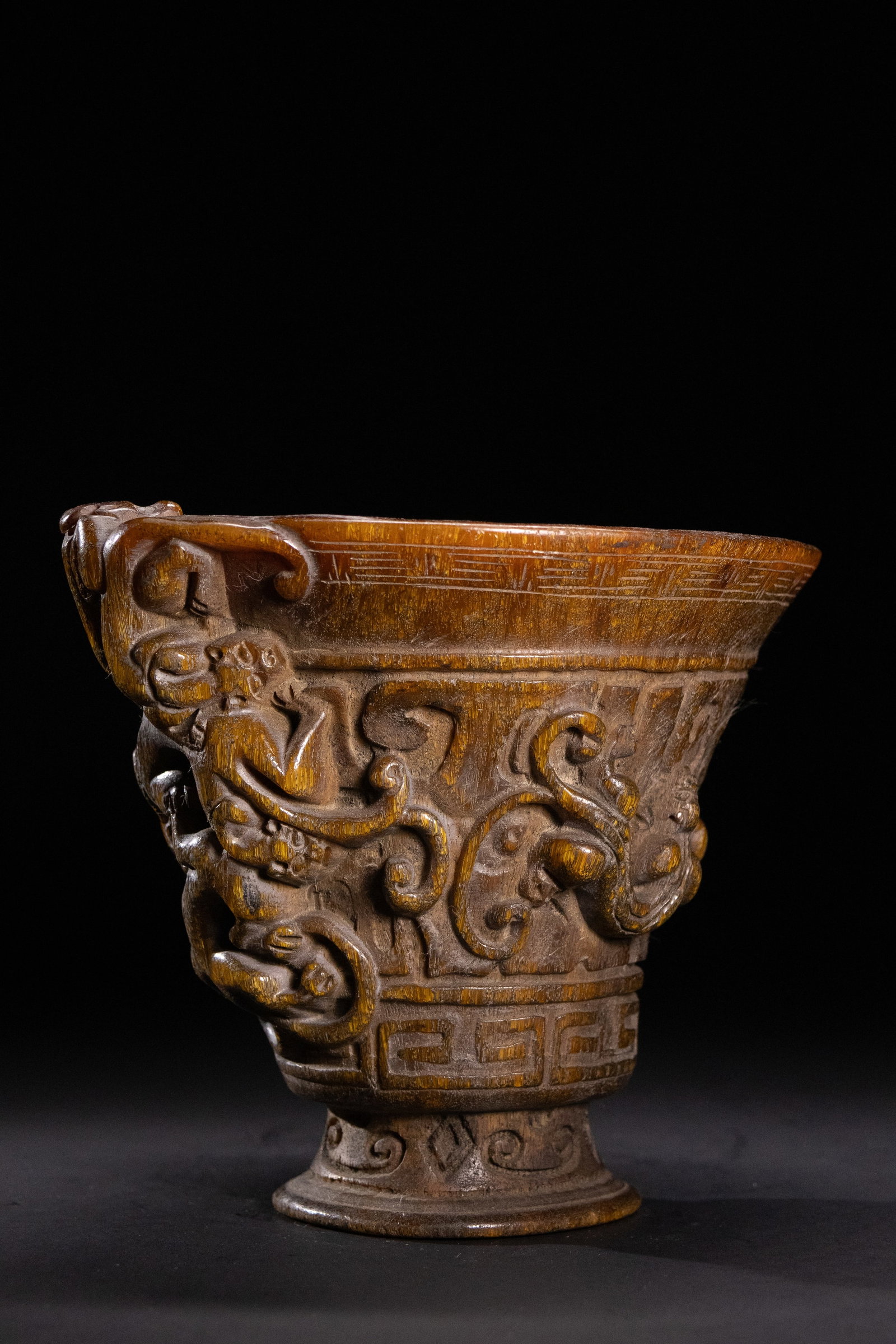 A Chinese Libation Cup with Qianlong Mark (1 of 6)