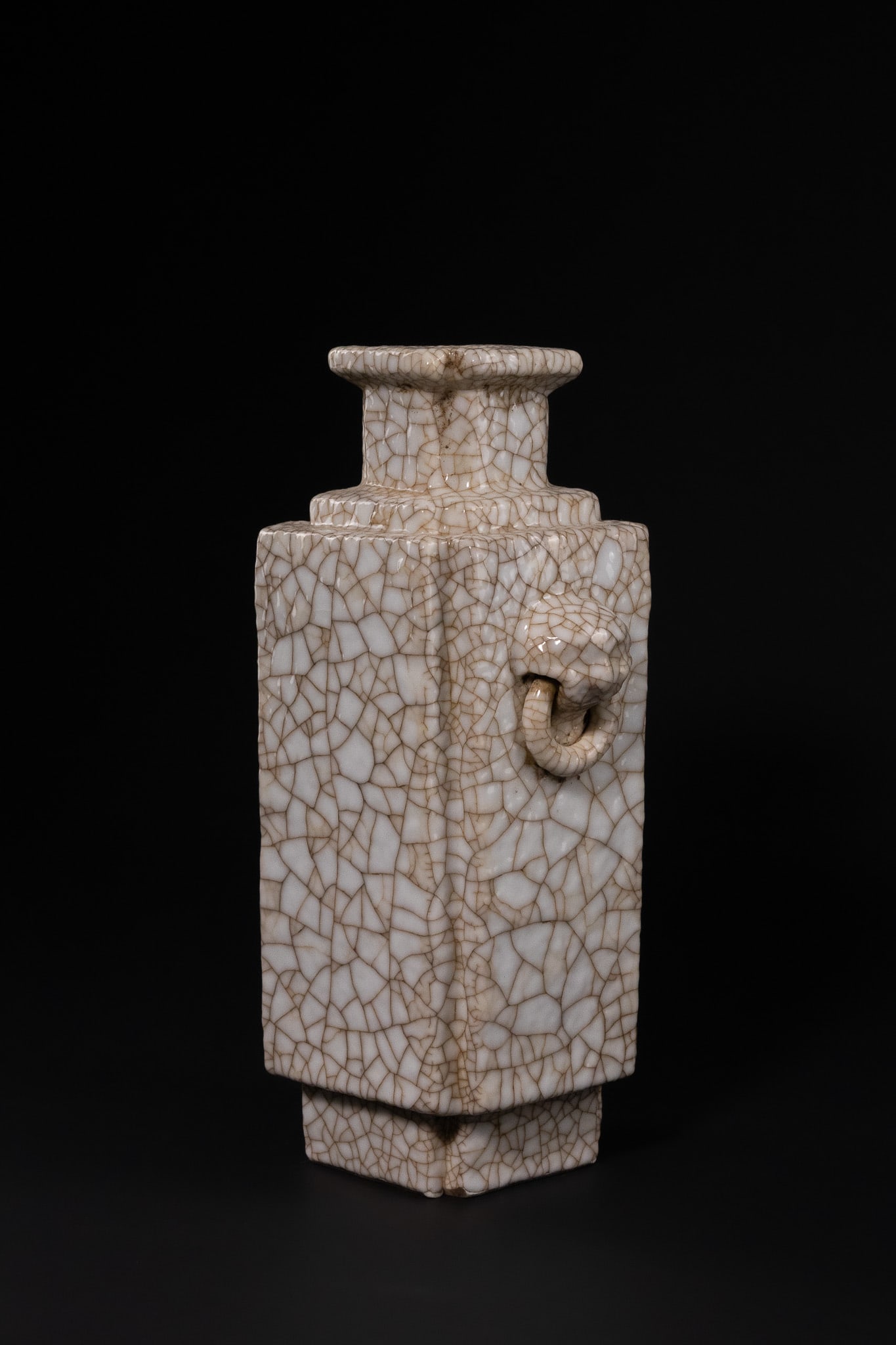 A CHINESE GE-TYPE CRACKLE GLAZED PORCELAIN CONG-FORM VASE, POSSIBLY LATE QING DYNASTY. (1 of 5)