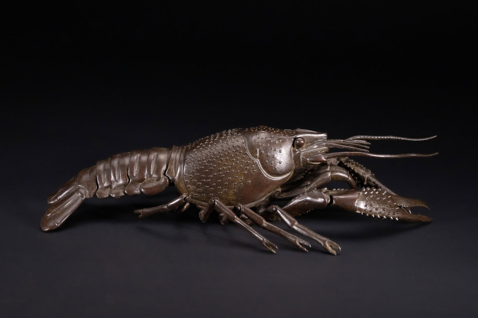 A JAPANESE ARTICULATED BRONZE JIZAI OKIMONO OF A CRAYFISH. (1 of 6)