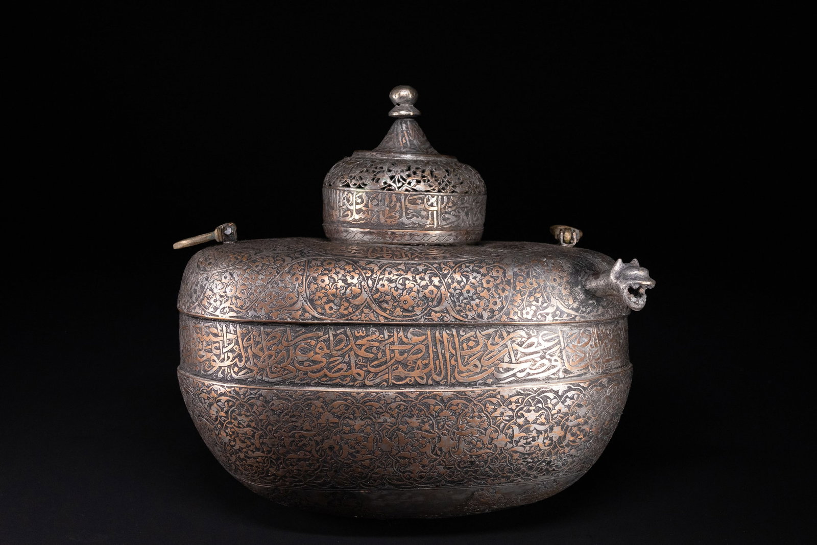 A RARE SAFAVID TINNED COPPER LIDDED KASHKUL BEGGAR'S BOWL WITH ARABIC INSCRIPTIONS, 17TH CENTURY. (1 of 12)