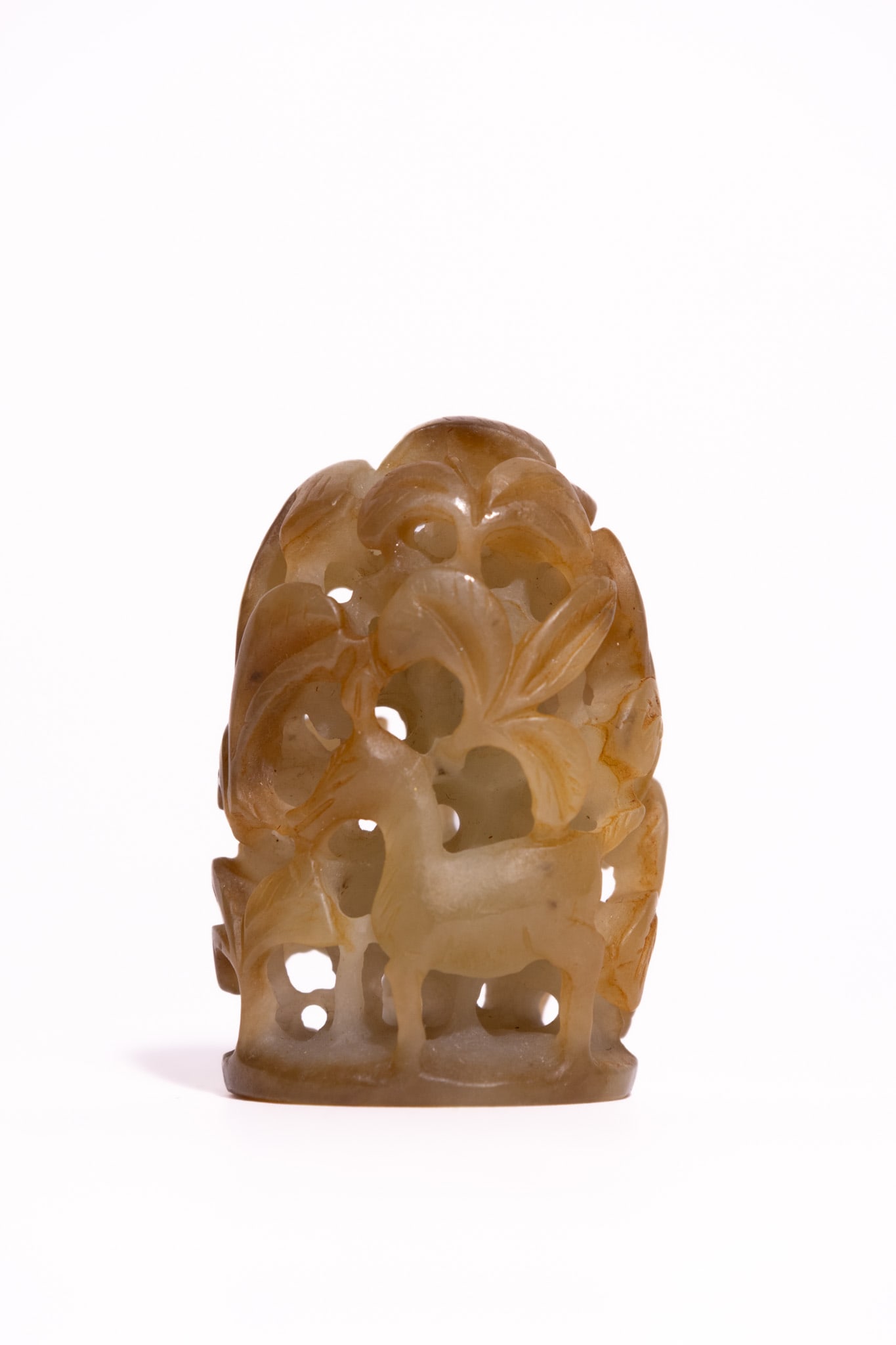 A CHINESE CARVED PALE CELADON JADE HAT FINIAL (1 of 2)