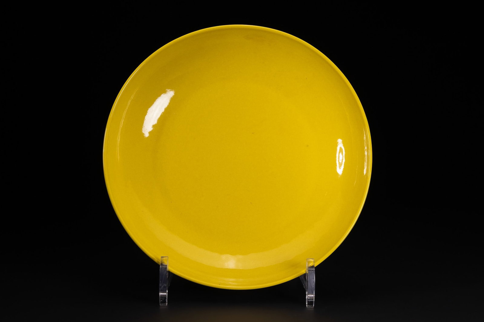 A CHINESE YELLOW-GLAZED PORCELAIN DISH, YONGZHENG MARK. (1 of 3)