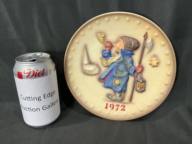 1972 M.I. Hummel Annual Plate "Goebel Night Watchman" by Goebel (Hum 265)