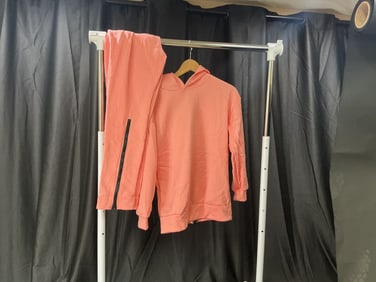 Stylefan Two-Piece Coral Tracksuit – Hoodie and Joggers Set (Size Large, New in Package)