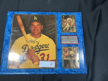 Mike Piazza Autographed Los Angeles Dodgers Plaque Display