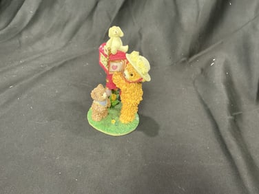 Bainbridge Bears Patricia Special Delivery Limited Edition Figurine