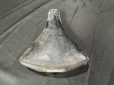 Vintage Schwinn Leather Bicycle Saddle – Black