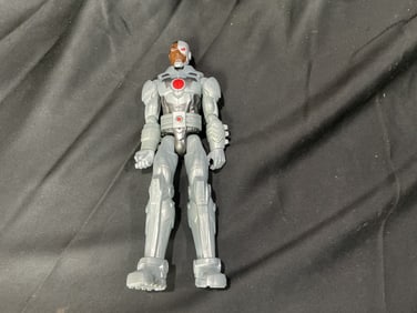 DC Comics Cyborg Action Figure (Mattel)