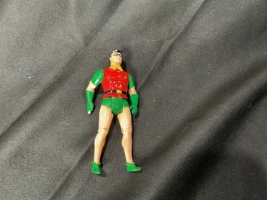 Mattel DC Comics Robin Classic Red and Green Action Figure