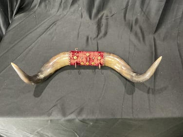 Decorative Horn Wall-Mounted Display