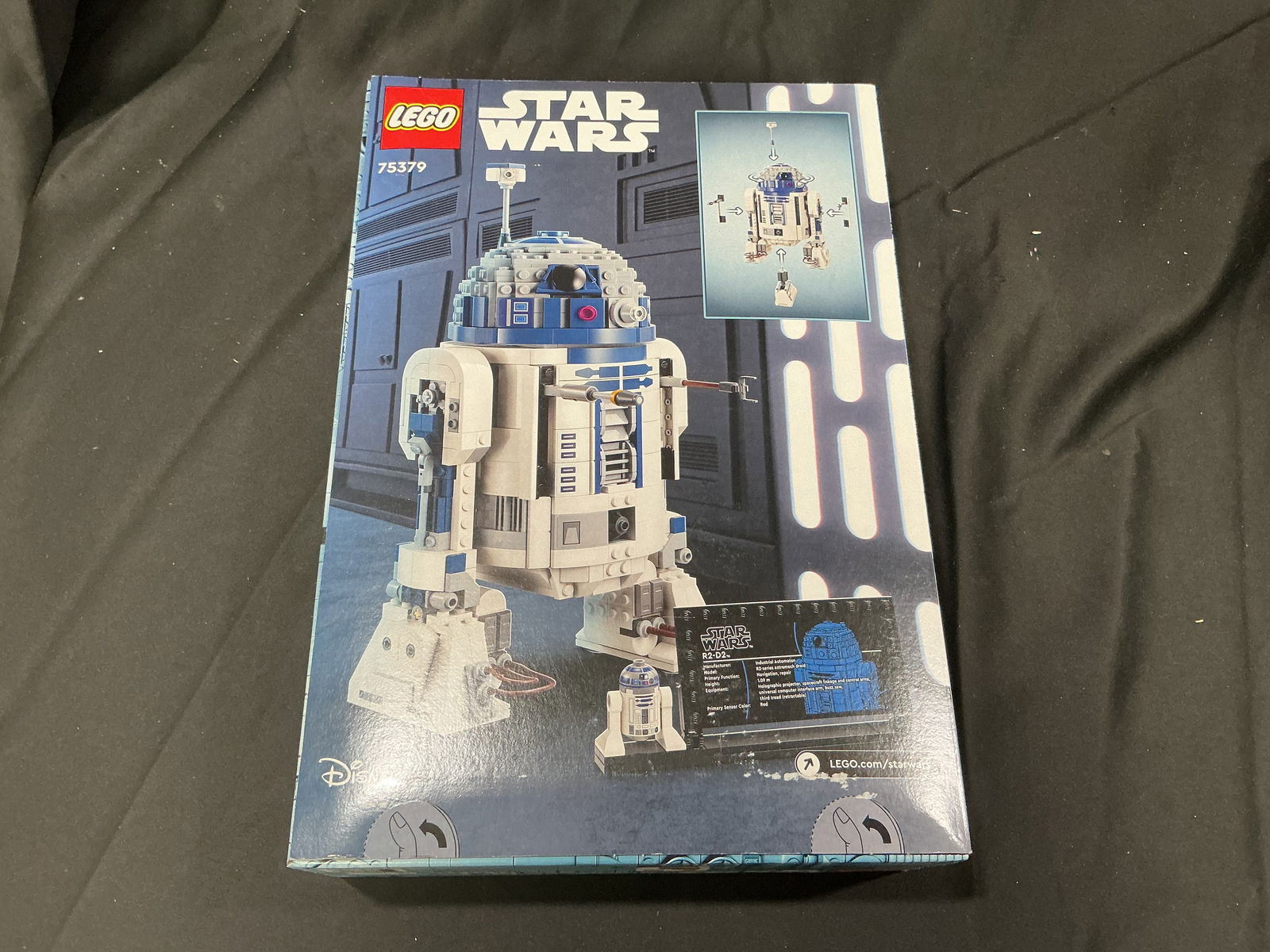 LEGO Star Wars R2-D2 Set 75379 (New & Sealed, 1050pcs) (1 of 2)