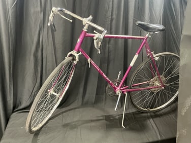 1970s Schwinn Varsity 10-Speed Road Bicycle – Magenta