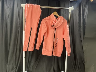 Stylefan Two-Piece Coral Tracksuit – Hoodie and Joggers Set (Size Large, New in Package)