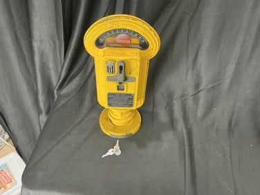 Vintage Duncan Parking Meter with Key