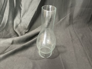 Clear glass oil lamp chimney
