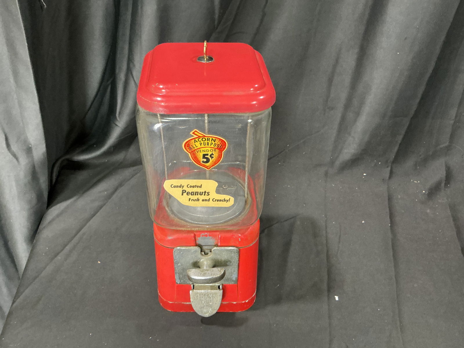 Vintage Acorn 5¢ Candy Vending Machine (1 of 7)
