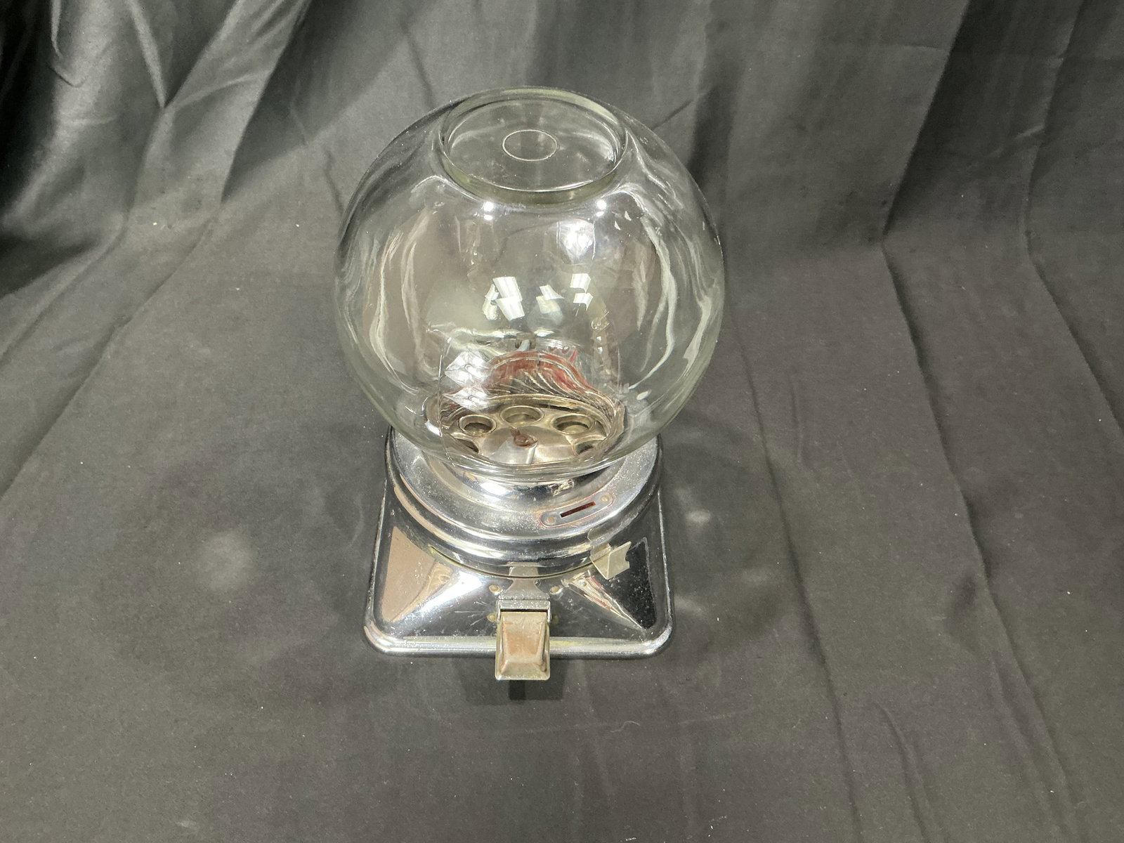 Vintage Countertop Chrome Gumball / Candy Vending Machine (1 of 3)