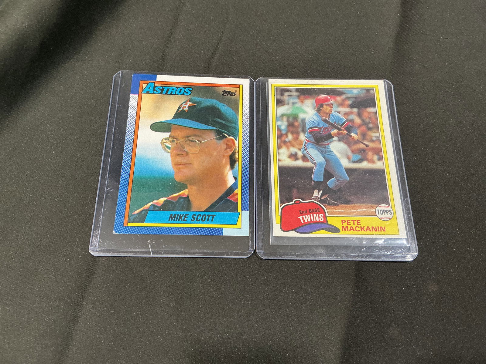 Two vintage Topps baseball cards - Mike Scott (Astros) & Pete Mackanin (Twins) (1 of 2)