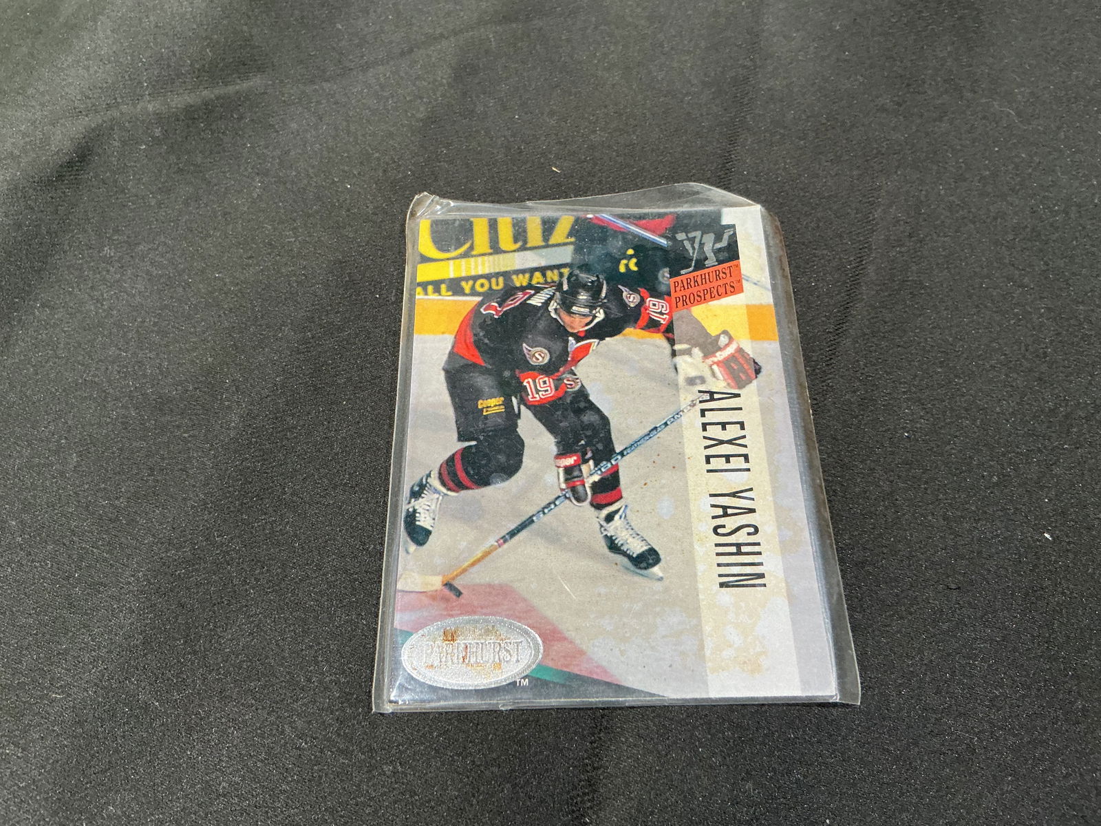 1993-94 Parkhurst Prospects Alexei Yashin Ottawa Senators Rookie Card #254: Vintage NHL trading card featuring Alexei Yashin of the Ottawa Senators. Parkhurst Prospects issue (Upper Deck) with player photo front and biographical/statistical text on back. Sleeved for