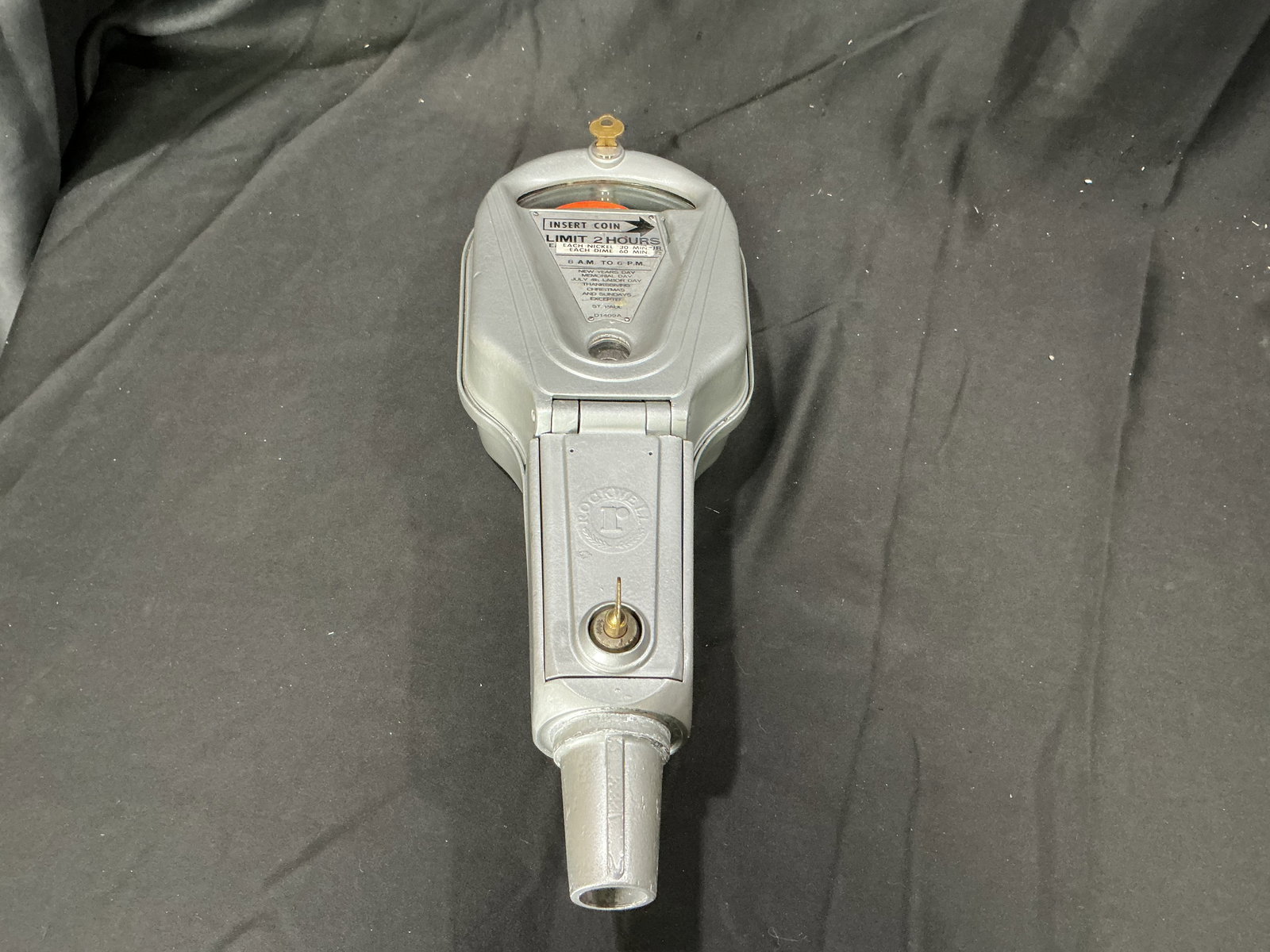 Vintage Mechanical Parking Meter (1 of 5)