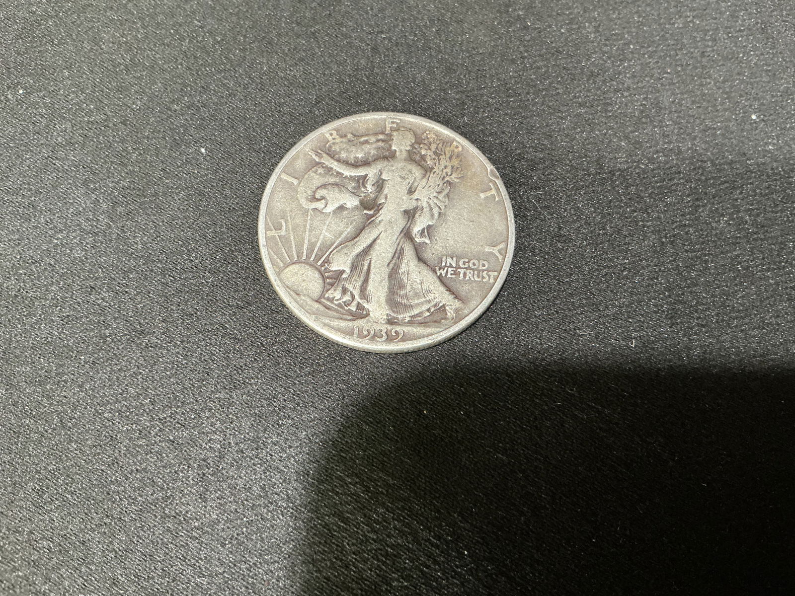 1939 Walking Liberty Half Dollar (U.S. Silver Coin) (1 of 2)
