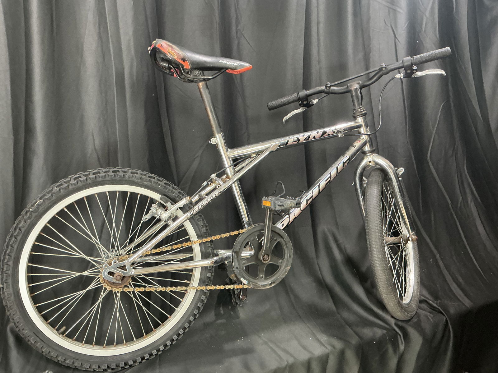 Pacific Lynx FS Chrome BMX Bicycle (1 of 2)