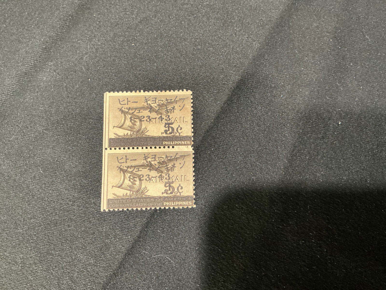 Philippines 5 Air Mail Stamps Pair (1 of 1)