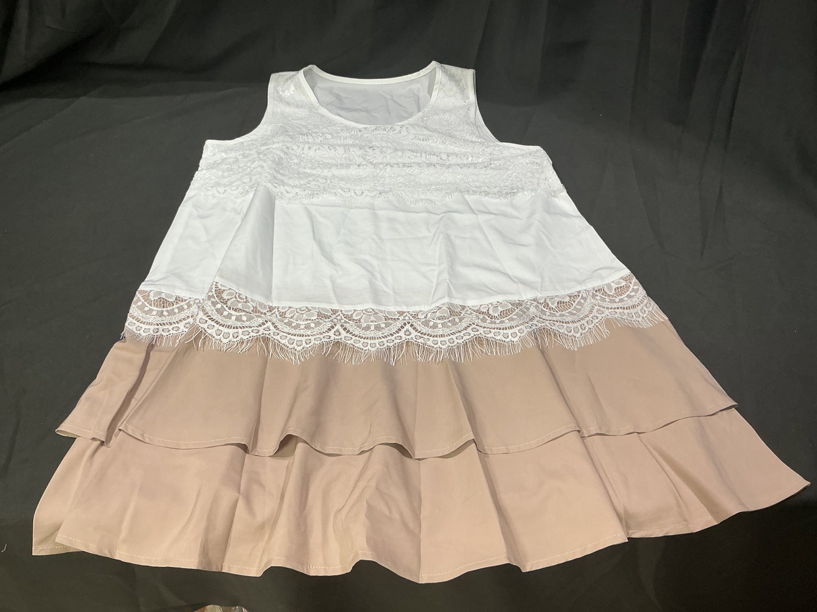 Womens White & Tan Lace Accent Layered Dress Size L: Womens sleeveless white and tan layered dress featuring lace accent trim and tiered ruffle styling. Includes original packaging and size tag marked Large.