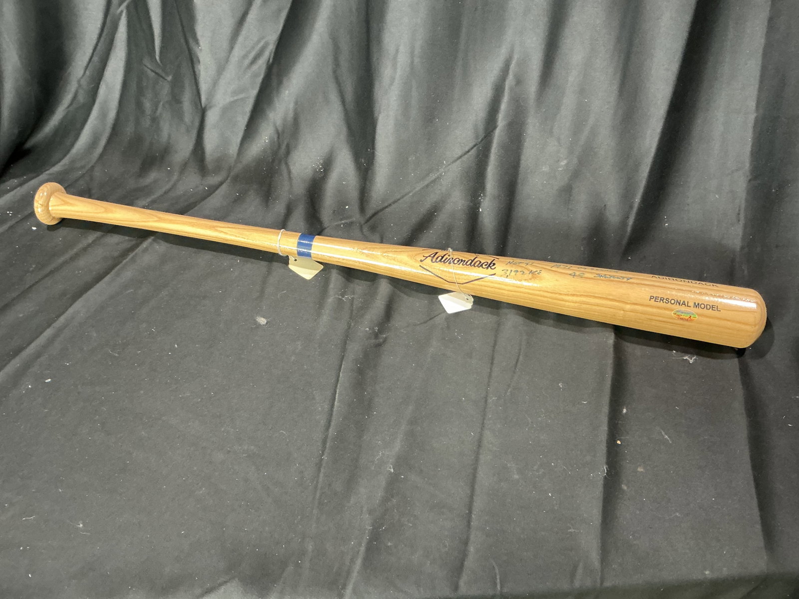 Ferguson Jenkins Signed Adirondack Bat: Adirondack Personal Model full-size baseball bat signed by Hall of Famer Ferguson Jenkins, with handwritten career inscriptions including HOF, 3100 Ks, 284 wins, 49 shutouts, 1971 Cy Young, and