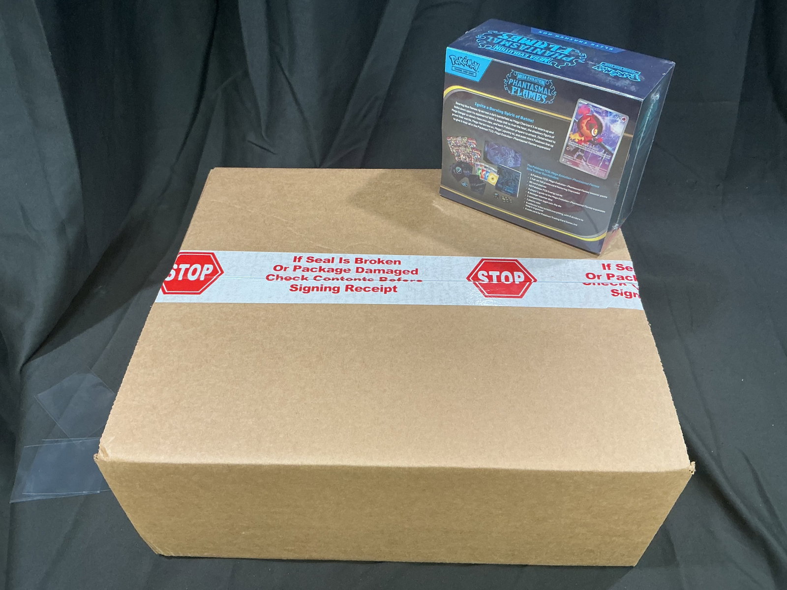 Phantasmal Flames ETB Case - 2