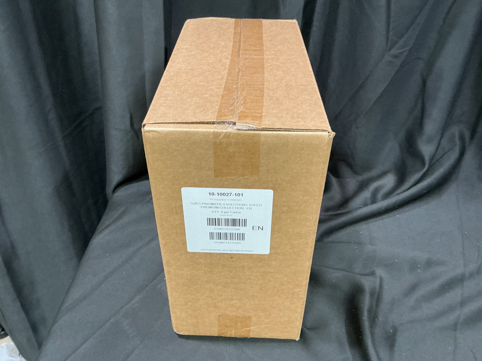 Prismatic Evolutions Super Premium Case - 5