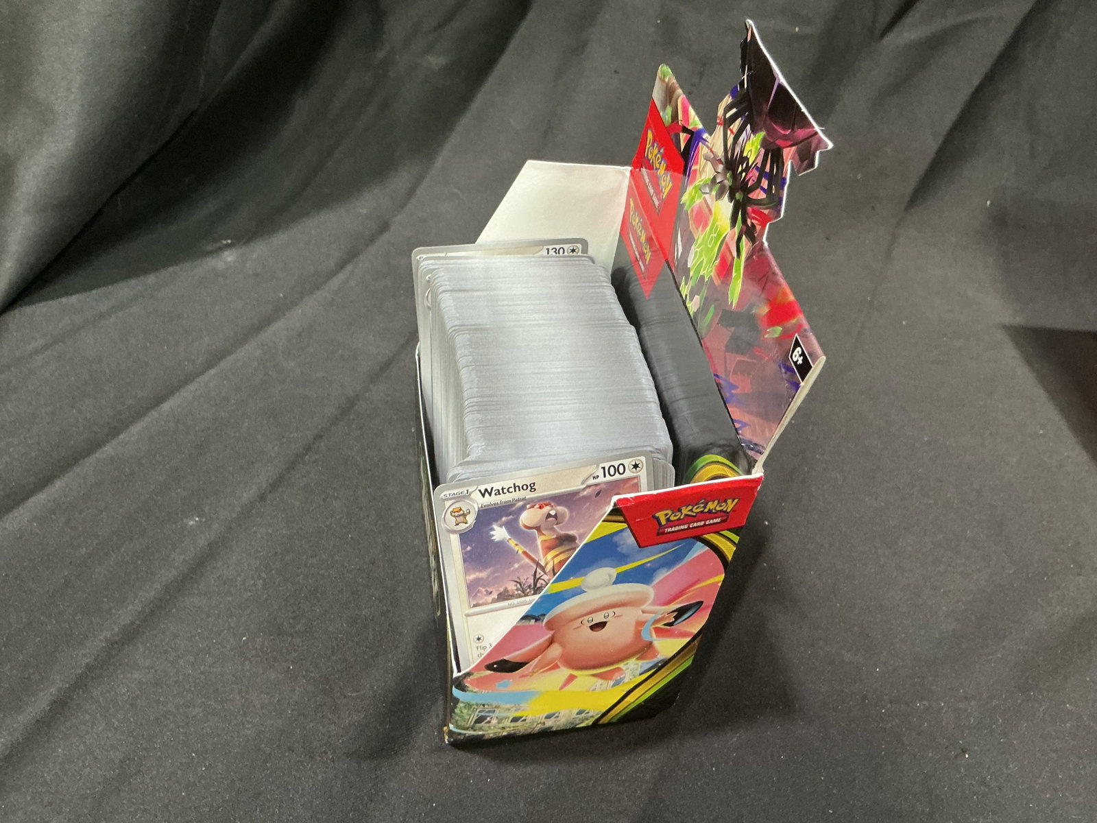 Perfect Order 300 Card Common Lot: Built around approximately 300 common Pokemon cards from the Mega Evolution Perfect Order expansion, this lot returns in the original display box. A practical bulk offering for players, collectors,