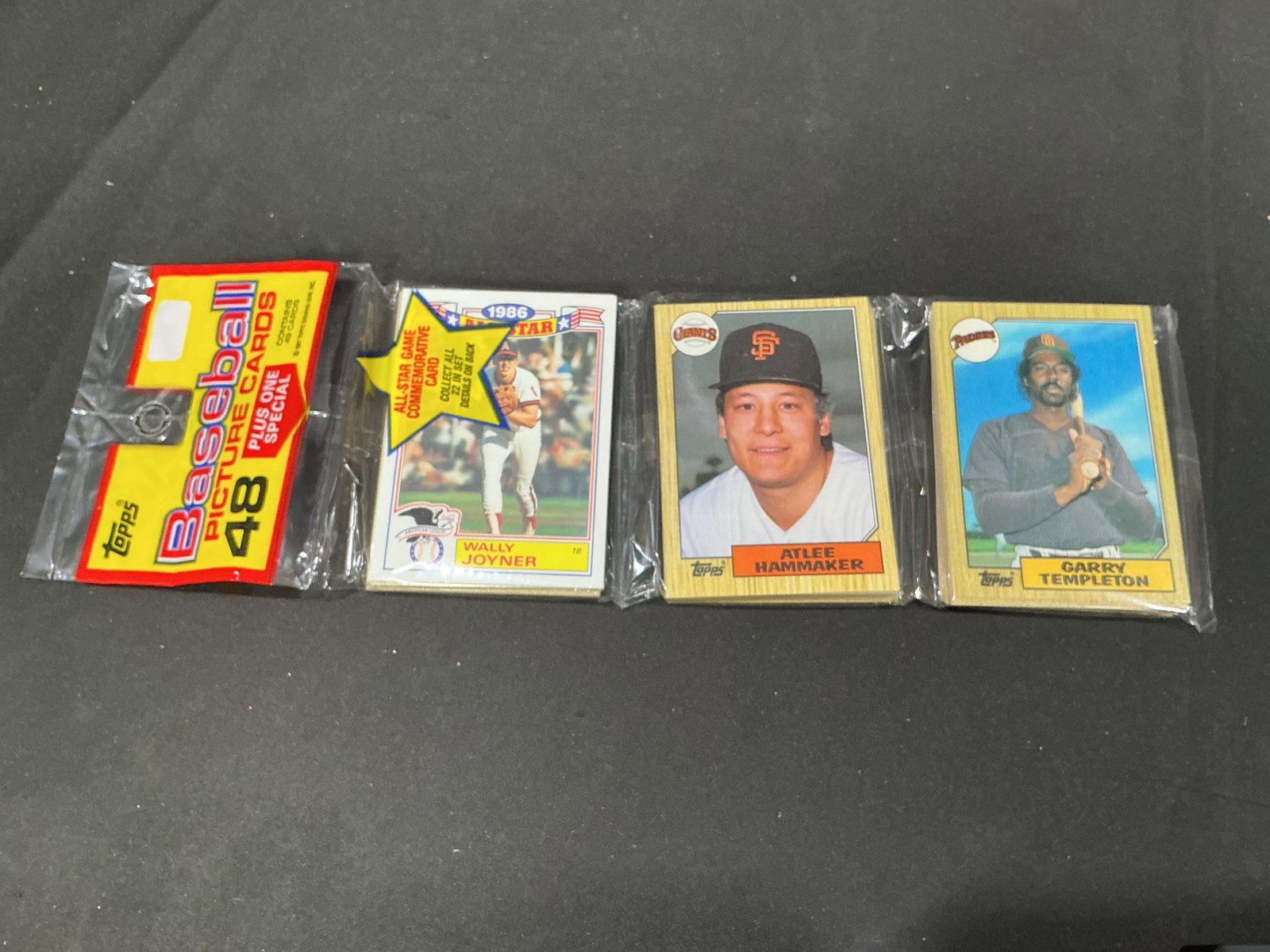 1986 Topps Baseball Picture Cards 48-Pack (1 of 1)