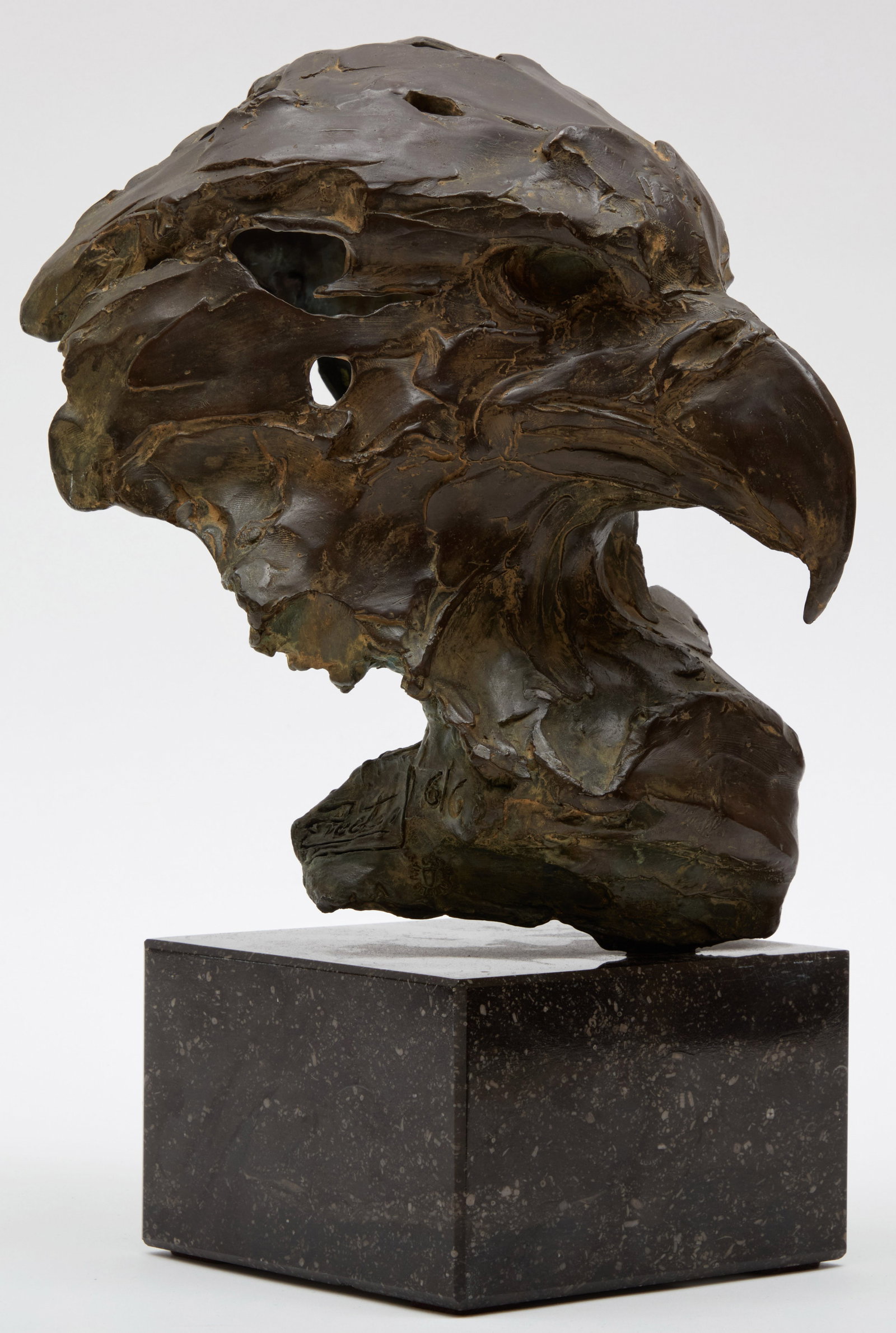 ERWIN PEETERS - Head of an Eagle: bronze incised signature and numbered 6/6, with “Art Casting Belgium” foundry stampSize13 × 8 × 9 inMediumbronzeProvenanceGalerie Van Der Planken, BelgiumPrivate Collection,
